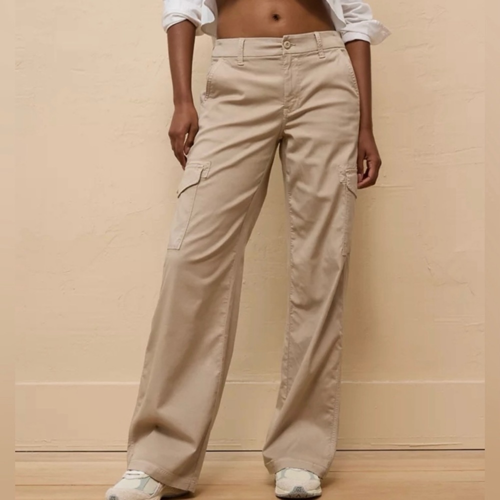 American Eagle 4 Short Baggy Wide Leg Mid Rise Tan Beige Cargo Pants Womens 2024 - Picture 10 of 10
